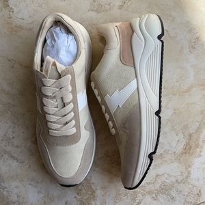 Tan pattern sneakers